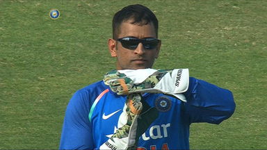 MS Dhoni gets the DRS call Bang on!