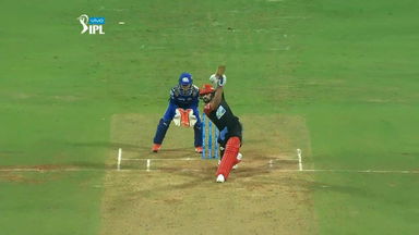 M14: MI vs RCB – Virat Kohli Six