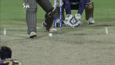 M17: KKR vs SRH – Kumar Sangakkara Wicket