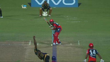 M2: KKR vs DD – Shreyas Iyer Wicket