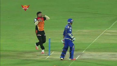 M56: SRH vs MI – Lendl Simmons Six