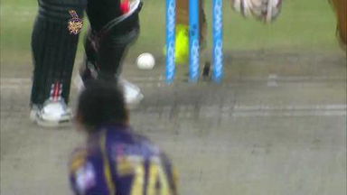 M55: KKR vs SRH – David Warner Wicket