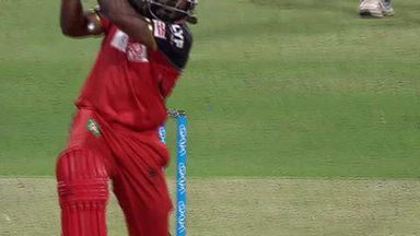 M60: RCB vs SRH – Chris Gayle Six