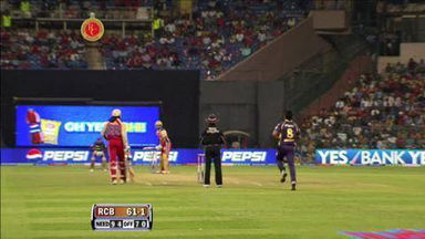 M12: RCB vs KKR – Virat Kohli Six