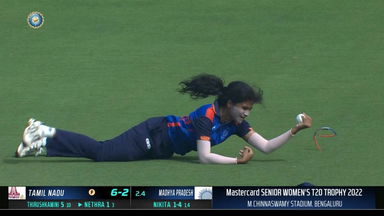 Senior Women's T20 Trophy2022 PQF1 : Madhya Pradesh's Manjiri Gawade grabs a stunner despite a tumble