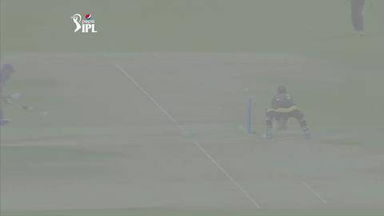 M19: KKR vs RR –  Shane Watson Wicket