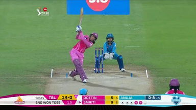 Final: Trailblazers vs Supernovas – Smriti Mandhana Six