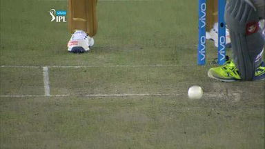M13: KXIP vs KKR – Murali Vijay Wicket