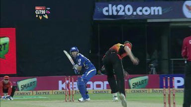 M19: SCO vs MI –  Glenn Maxwell c Hogg b Behrendorff