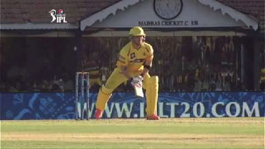 M4: CSK vs SRH – McCullum ramps it over the keeper's head thrice