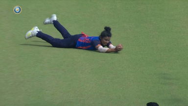 Senior Women's T20 Trophy2022 PQF1 : Caught & bowled: Nikita Singh's sensational grab to dismiss Arshi Choudhary