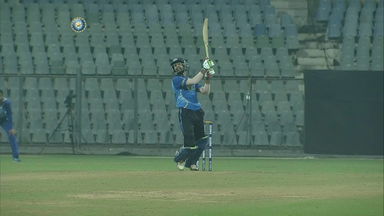 4, 4, 6, 6!  Mohammed Azharuddeen goes after Tushar Deshpande