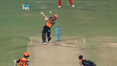 M27: SRH vs RCB – YES Bank Maximum Sixes – David Warner