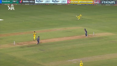 STUNNER! Jadeja's splendid one-handed reflex catch