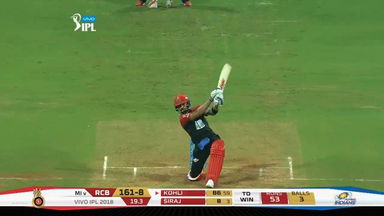 M14: MI vs RCB – Virat Kohli Six