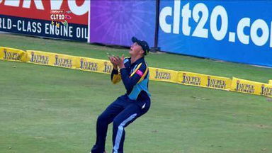 M13: LIO vs YOR – D Pretorius c sub (E Wilson) b Patterson