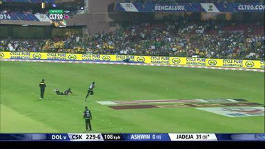 CLT20 2014 M8: DOL vs CSK  –   Highlights