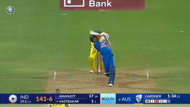 IND-W vs AUS-W 2023-24, 3rd T20I: Pooja Vastrakar Six