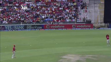 M55: KXIP vs DD – Mayank Agarwal Wicket