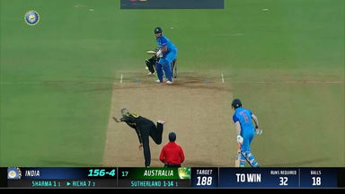 IND-W vs AUS-W 2022, 2ND T20I: Richa Ghosh Six