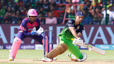 MAX SKILLS: Glenn Maxwell's cracking reverse sweep six