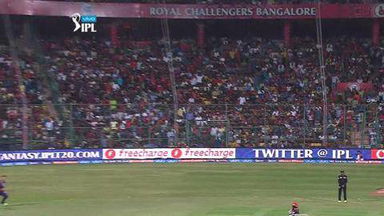 M11: RCB vs DD – Shane Watson Wicket