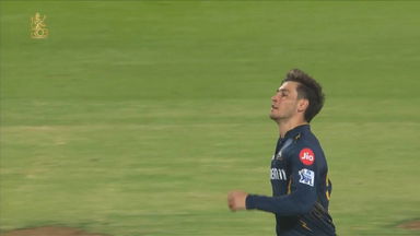 Big wicket, Lovely delivery, Brilliant catch ft. Kohli, Noor, Saha
