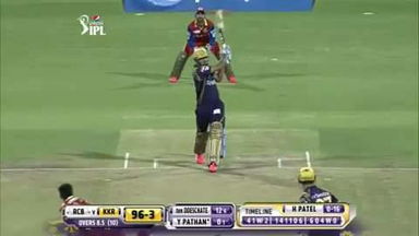 M33: RCB vs KKR – Yusuf Pathan Six