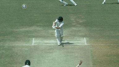 India vs NZ 2016, 3rd Test day 4: Tom Latham six