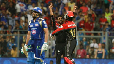 M14: MI vs RCB – Iqbal Abdulla 3 Wickets