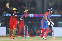 Superb reflexes & anticipation: Richa Ghosh's brilliant catch