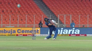 Dual boundaries courtesy Virat & Rohit