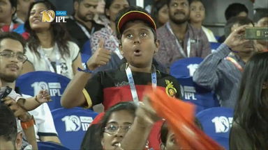 M1: SRH vs RCB – Amaging Moments