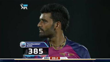 M40: RPS vs SRH – Yuvraj Singh Six