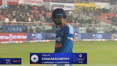 IND vs SA 2025, 2nd T20I: Varun Chakaravarthy Wicket