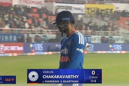 IND vs SA 2025, 2nd T20I: Varun Chakaravarthy Wicket