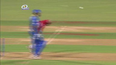 M22: MI vs KXIP–  Corey Anderson Wicket
