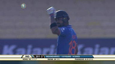 4TH ODI: IND vs SA – Virat Kohli Six