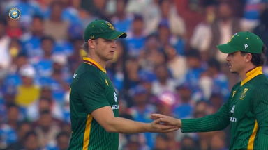 IND vs SA 2025, 2nd ODI: Fall of Wickets