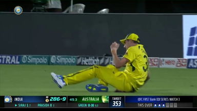 IND vs AUS 2023-24, 3RD ODI: Mohammed Siraj Wicket