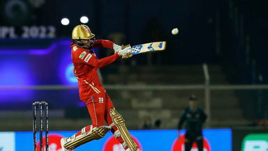 Rahul Chahar's late cameo of 22*(14)