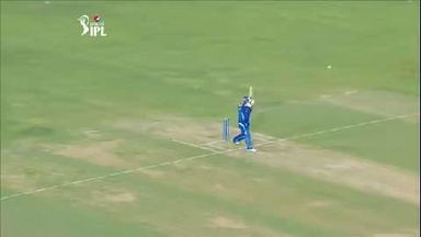 M9: RR vs MI – Corey Anderson Six