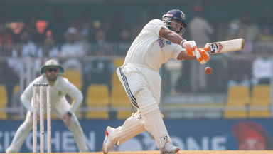 86 m Monster! Captain Rishabh Pant's powerful maximum