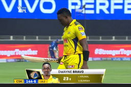 M30: CSK vs MI – Dwayne Bravo Wicket