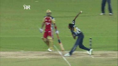 Match 71 DC vs RCB – Tiwary's Six