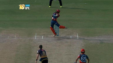 Chris Woakes sends down a ripper at Shreyas Iyer