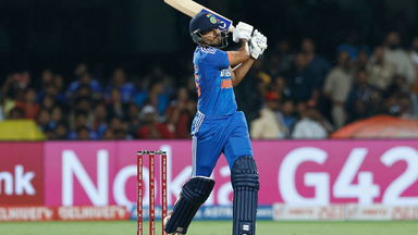 Composed Iyer's crucial knock of 53(37)