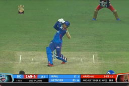 M56: RCB vs DC – Shimron Hetmyer Six