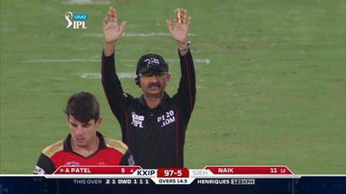 M18: SRH vs KXIP – Axar Patel Six