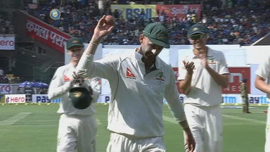 IND vs AUS 2017 - 2nd Test day 1 : Ishant Sharma Wicket